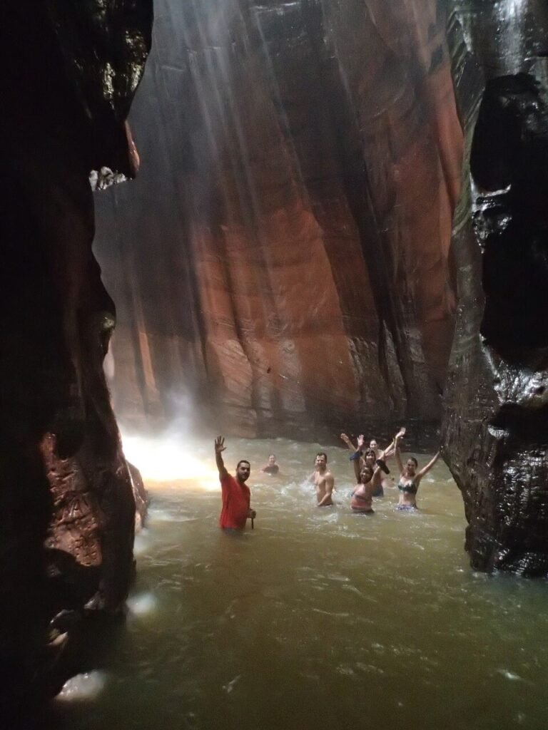 Santuário de pedra caída