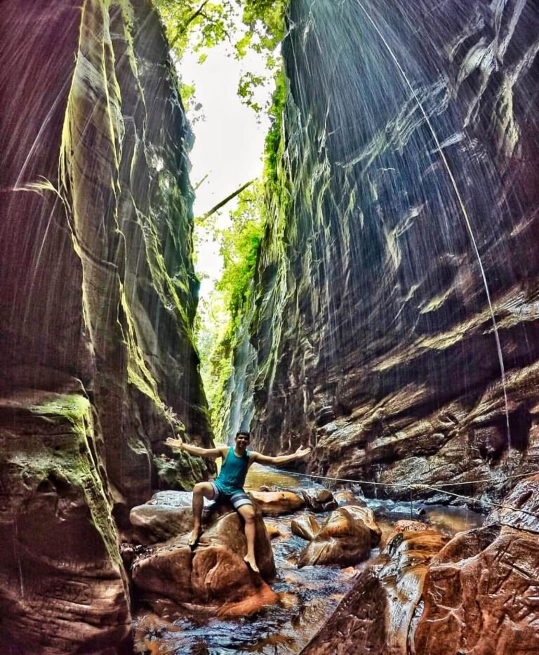 Cânion do Santuário de Pedra Caída